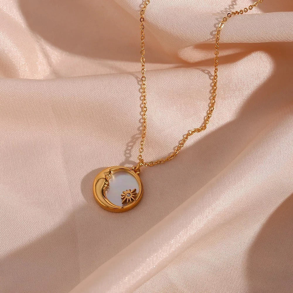 Moon Star Pendant Set